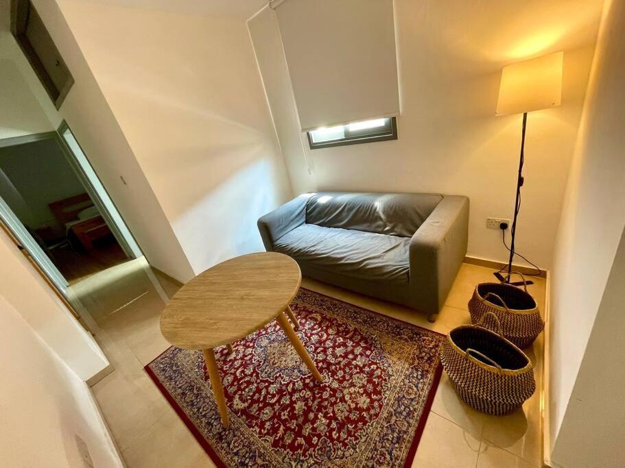 Demetra 1 Bdr Down Town Nicosia By Platform 357 Apartment Bagian luar foto