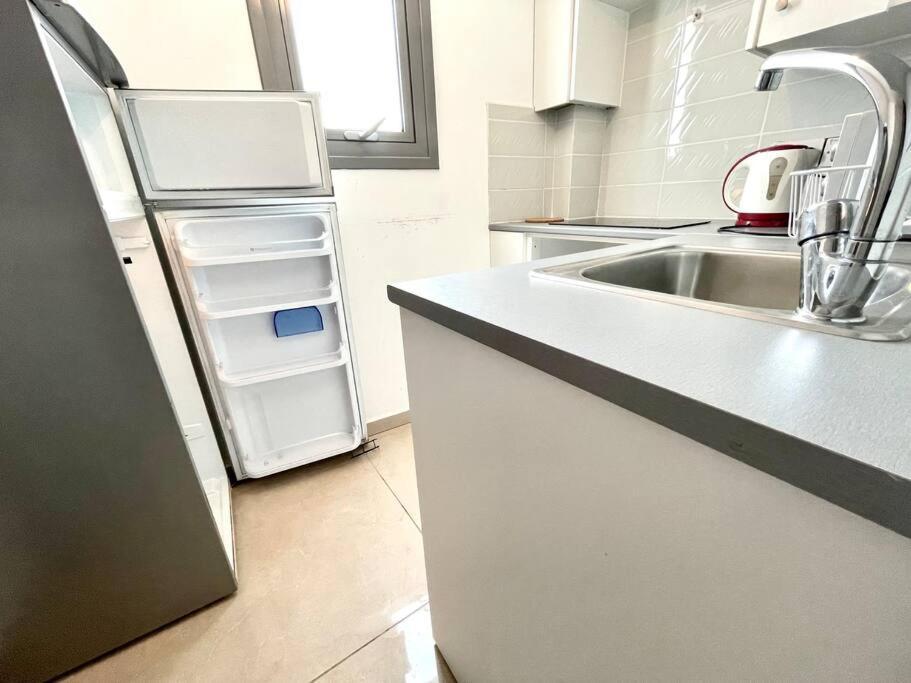 Demetra 1 Bdr Down Town Nicosia By Platform 357 Apartment Bagian luar foto